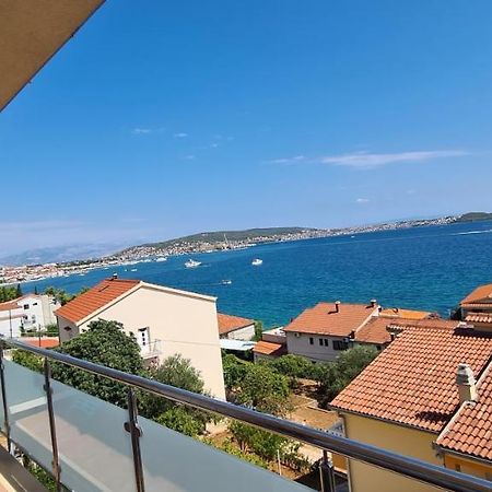 Apartmani Gizela Donji Seget Esterno foto