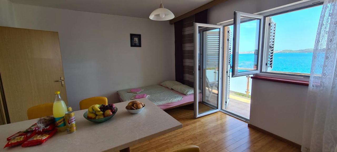 Apartmani Gizela Donji Seget Esterno foto