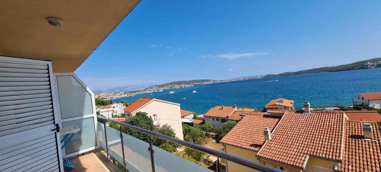 Apartmani Gizela Donji Seget Esterno foto