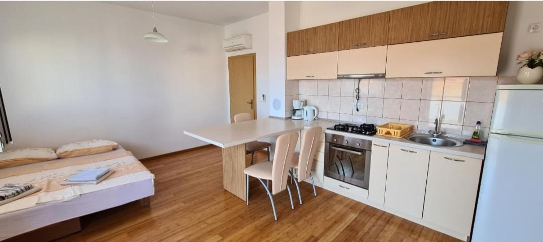 Apartmani Gizela Donji Seget Camera foto