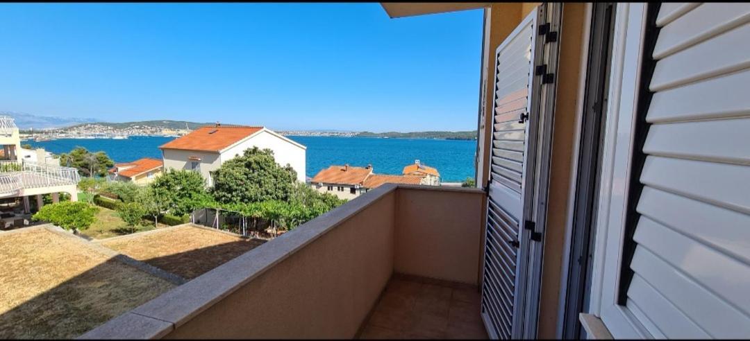 Apartmani Gizela Donji Seget Camera foto