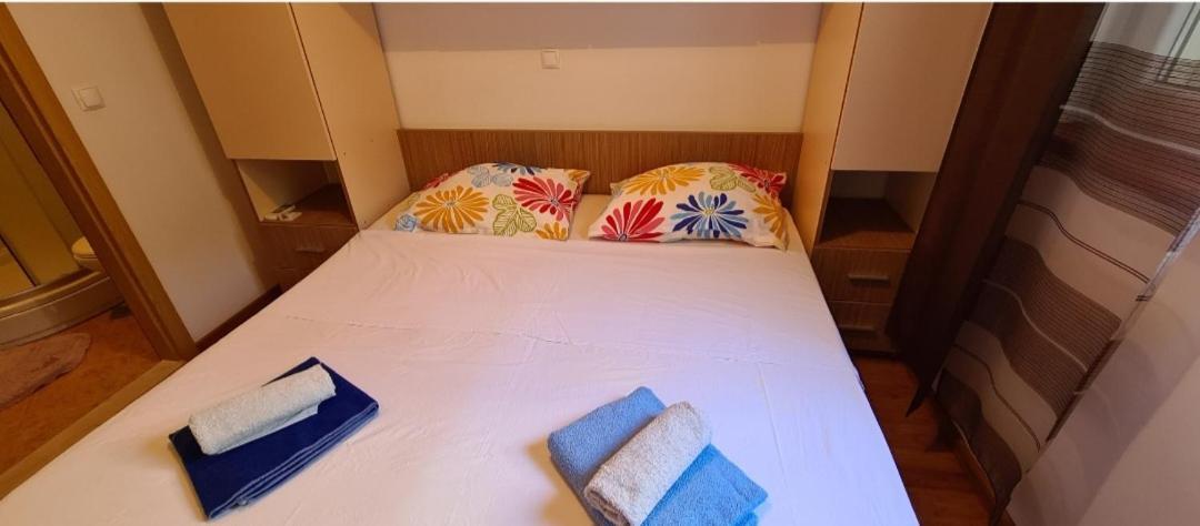 Apartmani Gizela Donji Seget Camera foto