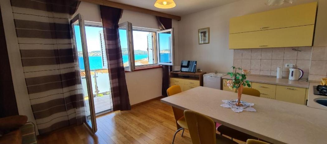 Apartmani Gizela Donji Seget Camera foto