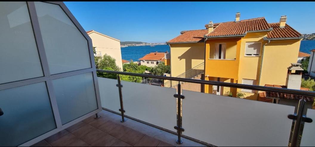 Apartmani Gizela Donji Seget Camera foto