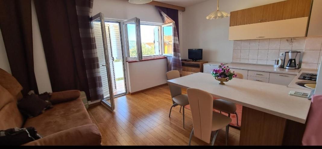 Apartmani Gizela Donji Seget Camera foto